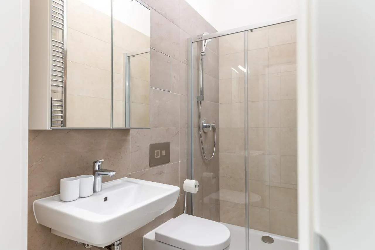 Bright Aparment Close To Wenceslas Square With Parking Prague 0*,