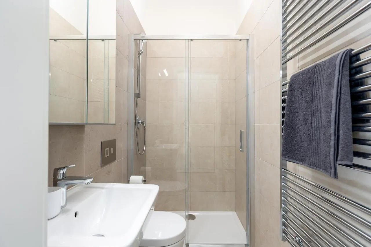 Bright Aparment Close To Wenceslas Square With Parking Prague