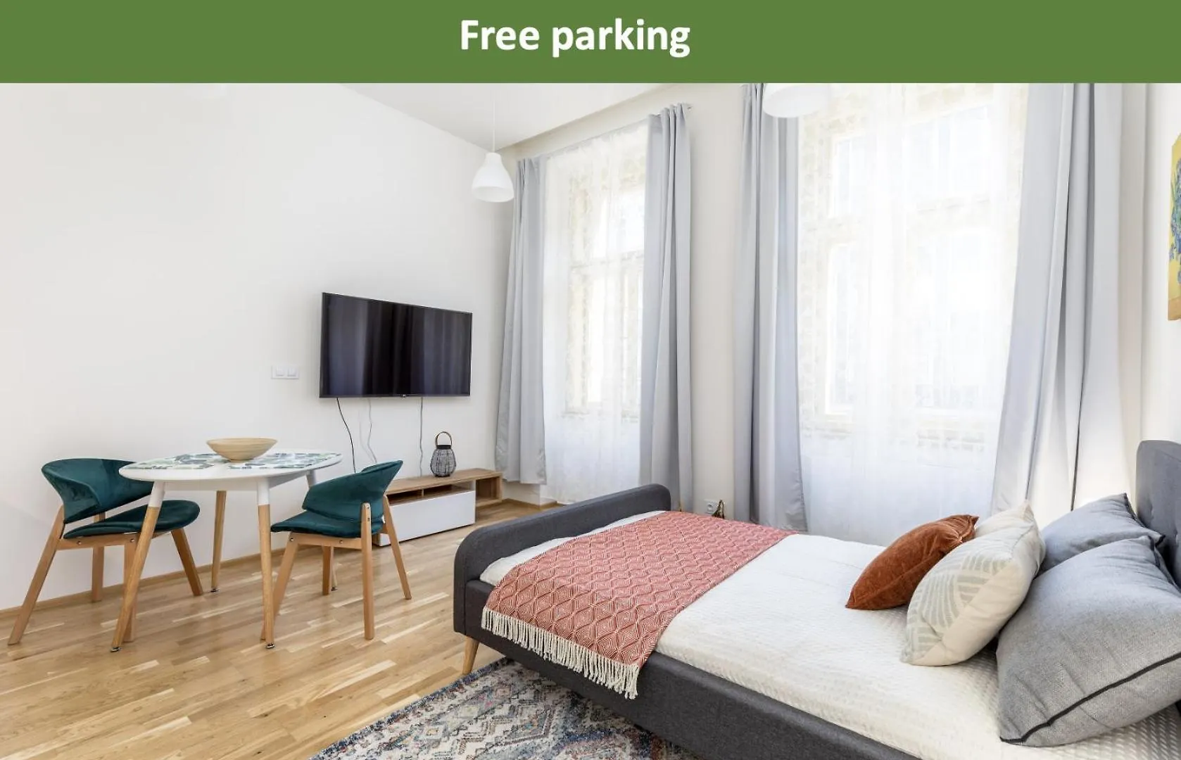 Bright Aparment Close To Wenceslas Square With Parking Prag